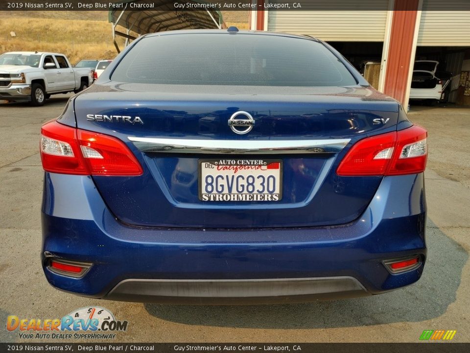 2019 Nissan Sentra SV Deep Blue Pearl / Charcoal Photo #5