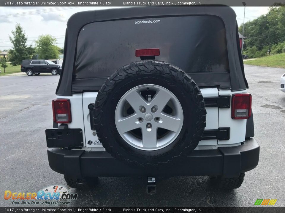 2017 Jeep Wrangler Unlimited Sport 4x4 Bright White / Black Photo #7