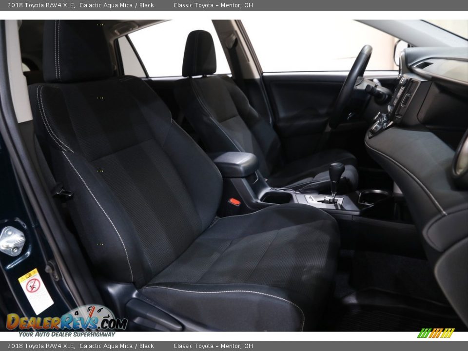 2018 Toyota RAV4 XLE Galactic Aqua Mica / Black Photo #14