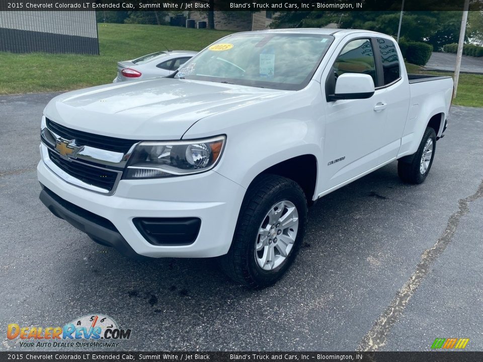 Front 3/4 View of 2015 Chevrolet Colorado LT Extended Cab Photo #2