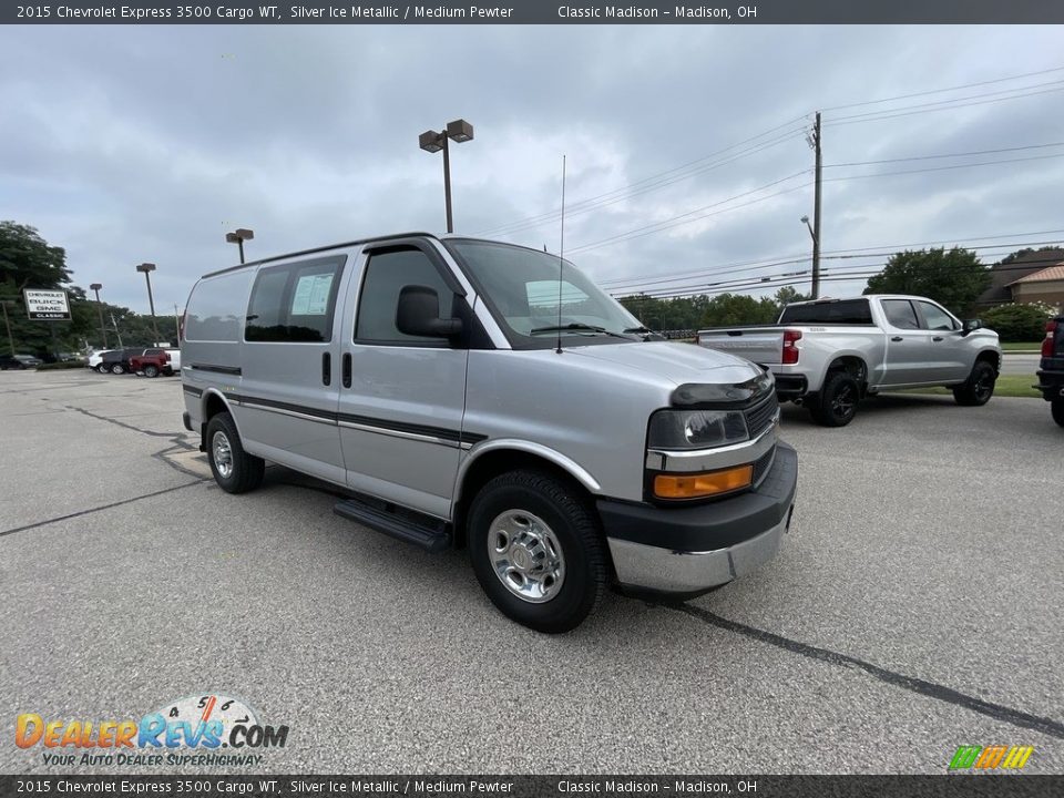 Front 3/4 View of 2015 Chevrolet Express 3500 Cargo WT Photo #4