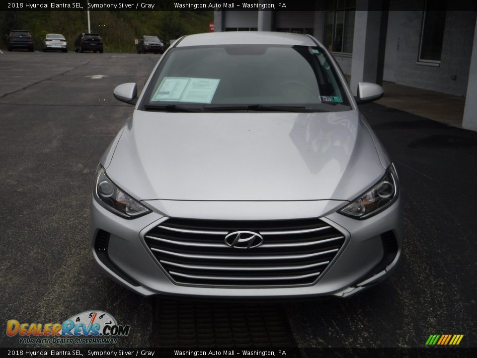 2018 Hyundai Elantra SEL Symphony Silver / Gray Photo #4