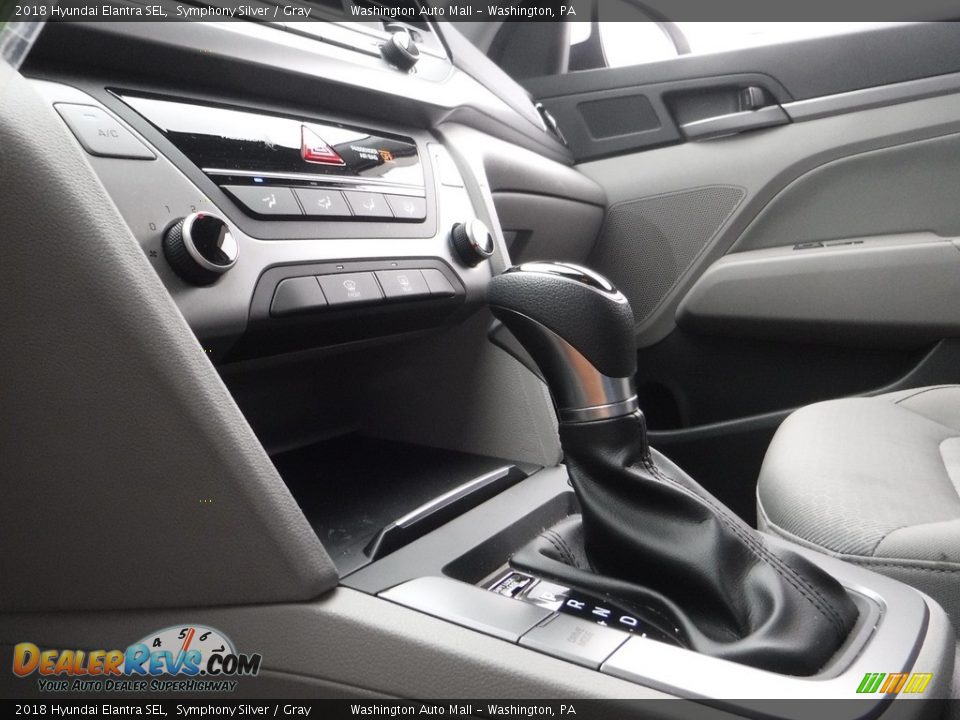 2018 Hyundai Elantra SEL Symphony Silver / Gray Photo #14