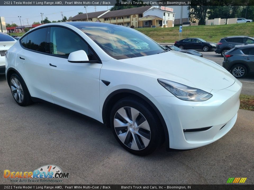 Front 3/4 View of 2021 Tesla Model Y Long Range AWD Photo #2