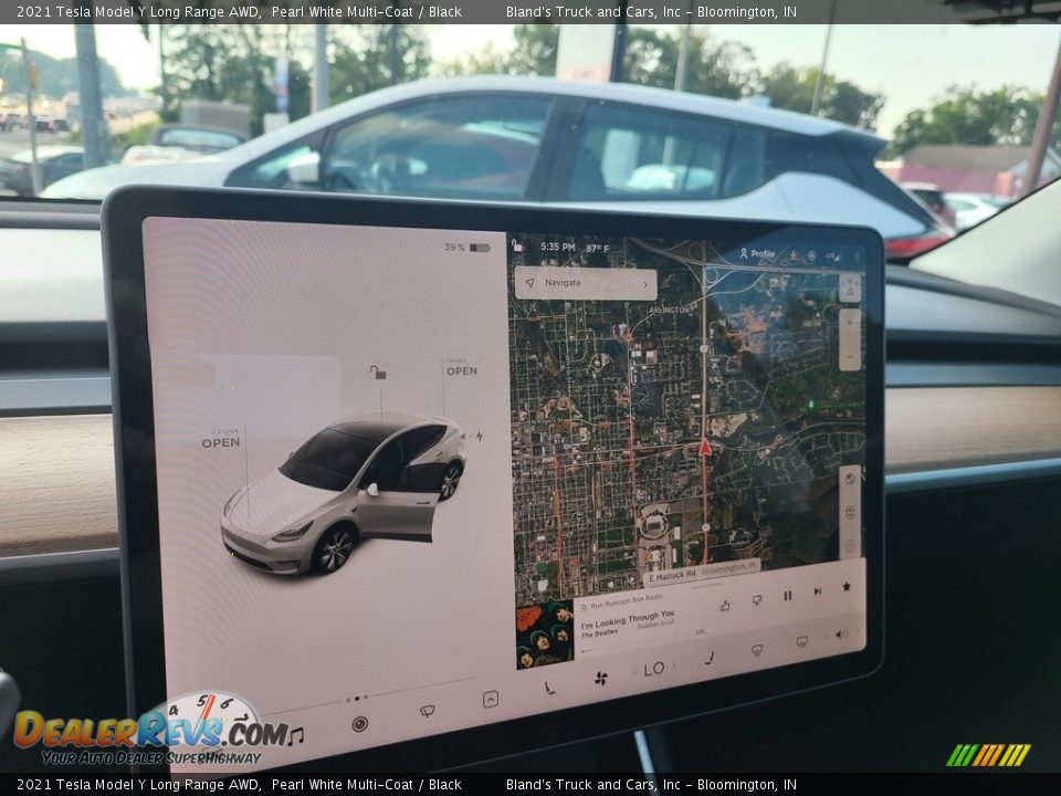 Controls of 2021 Tesla Model Y Long Range AWD Photo #6