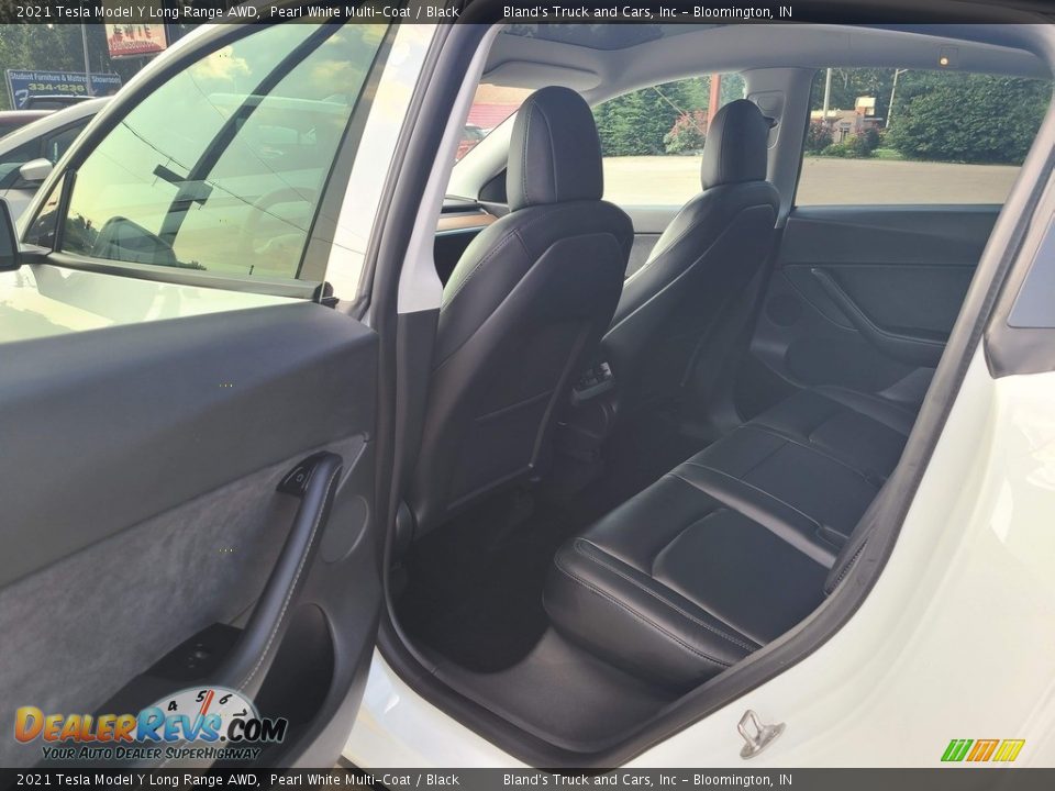 Rear Seat of 2021 Tesla Model Y Long Range AWD Photo #8