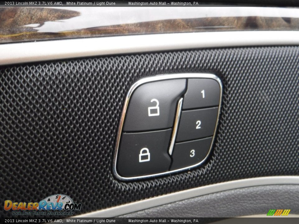 2013 Lincoln MKZ 3.7L V6 AWD White Platinum / Light Dune Photo #14