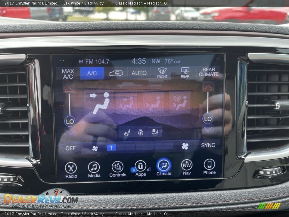 2017 Chrysler Pacifica Limited Tusk White / Black/Alloy Photo #11
