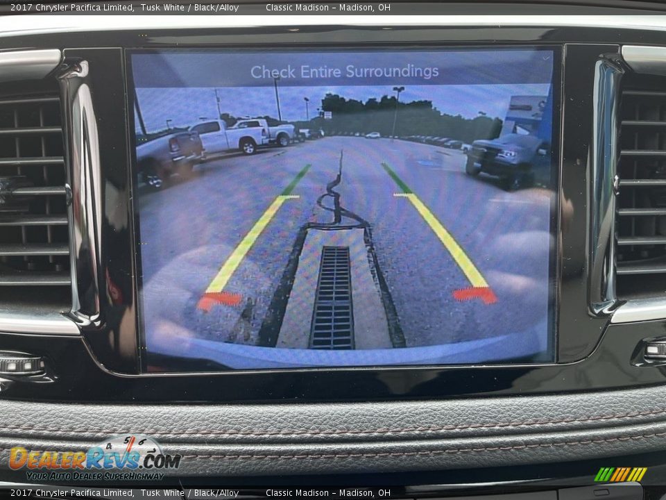 2017 Chrysler Pacifica Limited Tusk White / Black/Alloy Photo #12