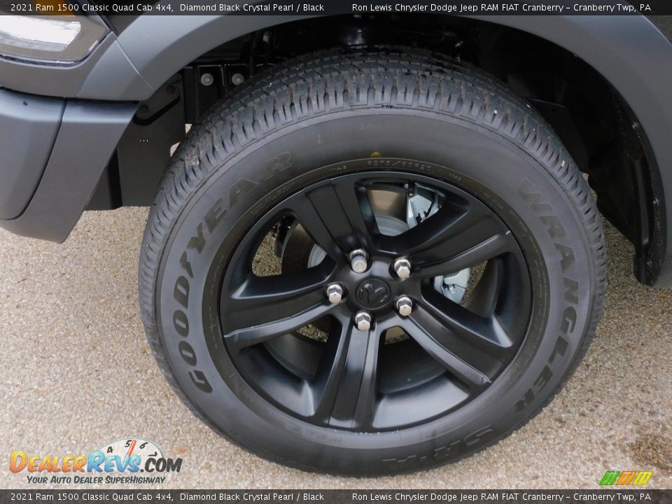 2021 Ram 1500 Classic Quad Cab 4x4 Diamond Black Crystal Pearl / Black Photo #10