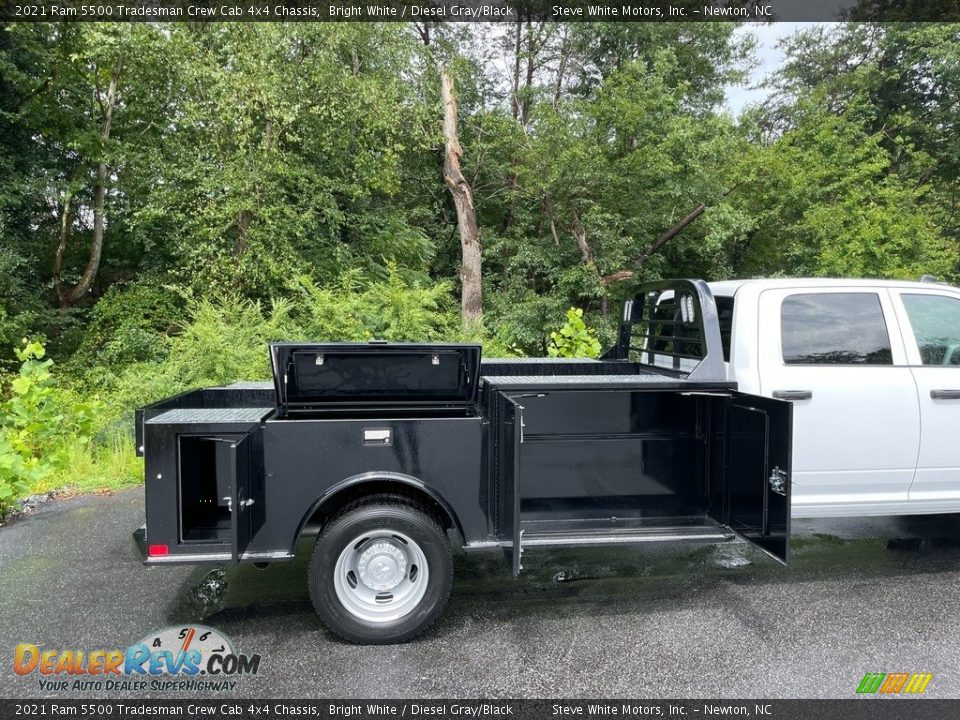 2021 Ram 5500 Tradesman Crew Cab 4x4 Chassis Bright White / Diesel Gray/Black Photo #7