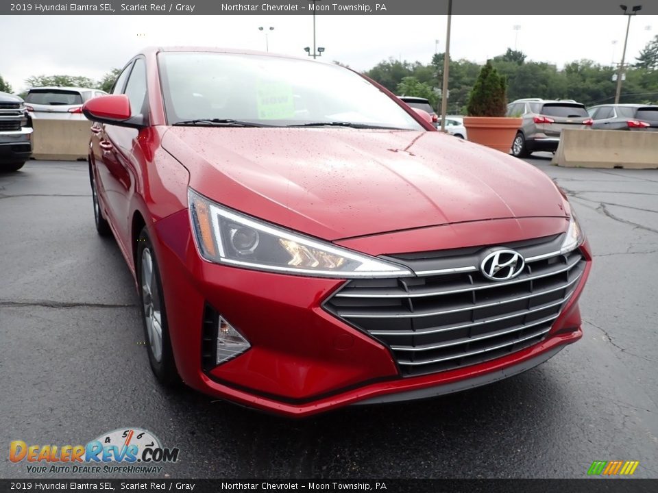 2019 Hyundai Elantra SEL Scarlet Red / Gray Photo #11