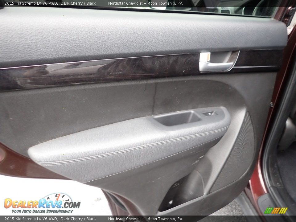 Door Panel of 2015 Kia Sorento LX V6 AWD Photo #23