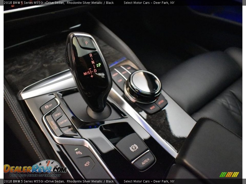 2018 BMW 5 Series M550i xDrive Sedan Shifter Photo #16