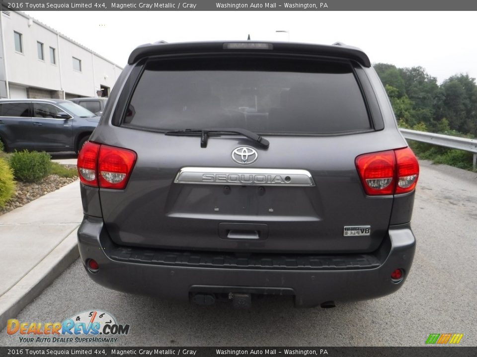 2016 Toyota Sequoia Limited 4x4 Magnetic Gray Metallic / Gray Photo #19