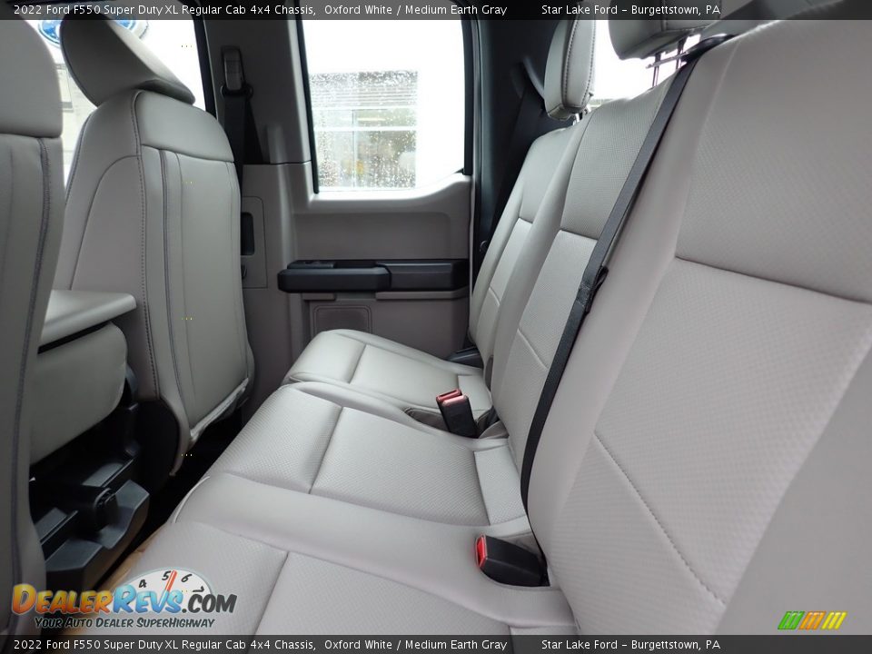 Rear Seat of 2022 Ford F550 Super Duty XL Regular Cab 4x4 Chassis Photo #10