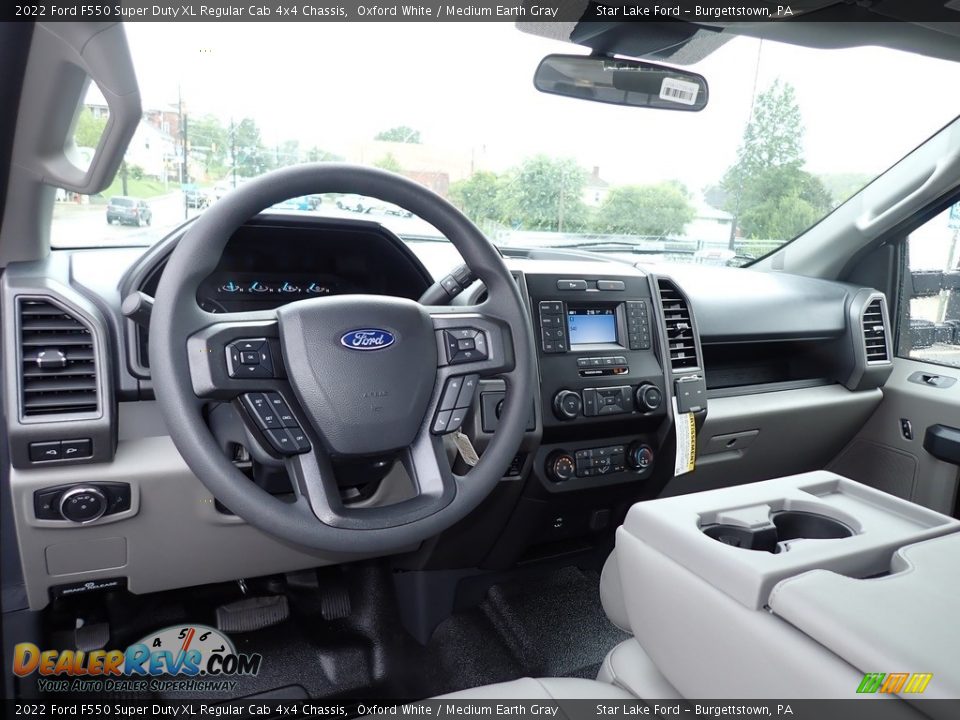 Medium Earth Gray Interior - 2022 Ford F550 Super Duty XL Regular Cab 4x4 Chassis Photo #11
