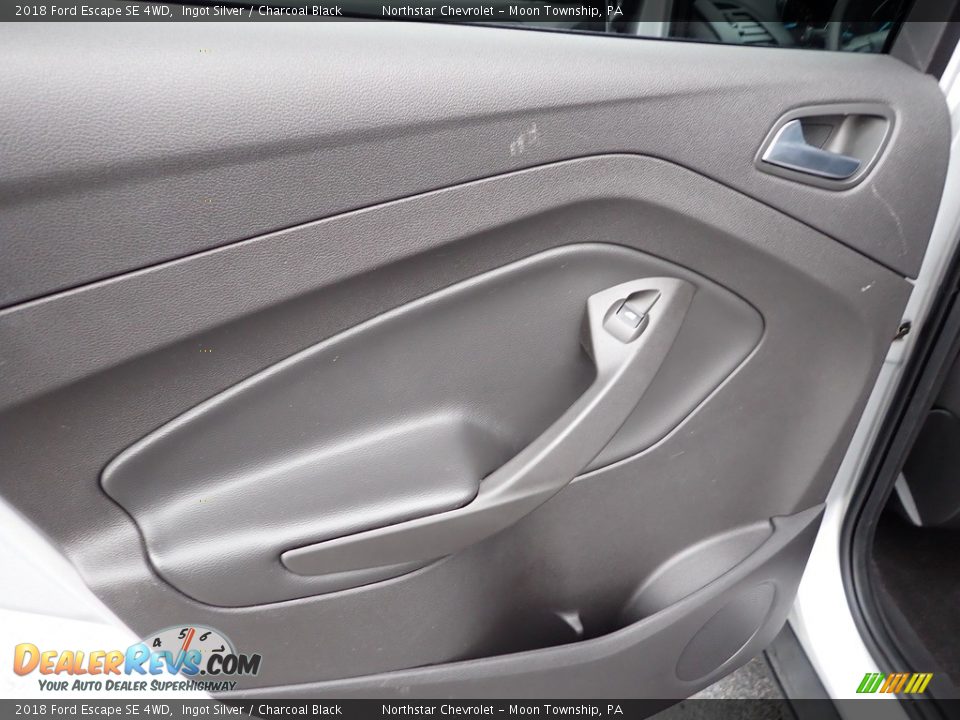 2018 Ford Escape SE 4WD Ingot Silver / Charcoal Black Photo #23