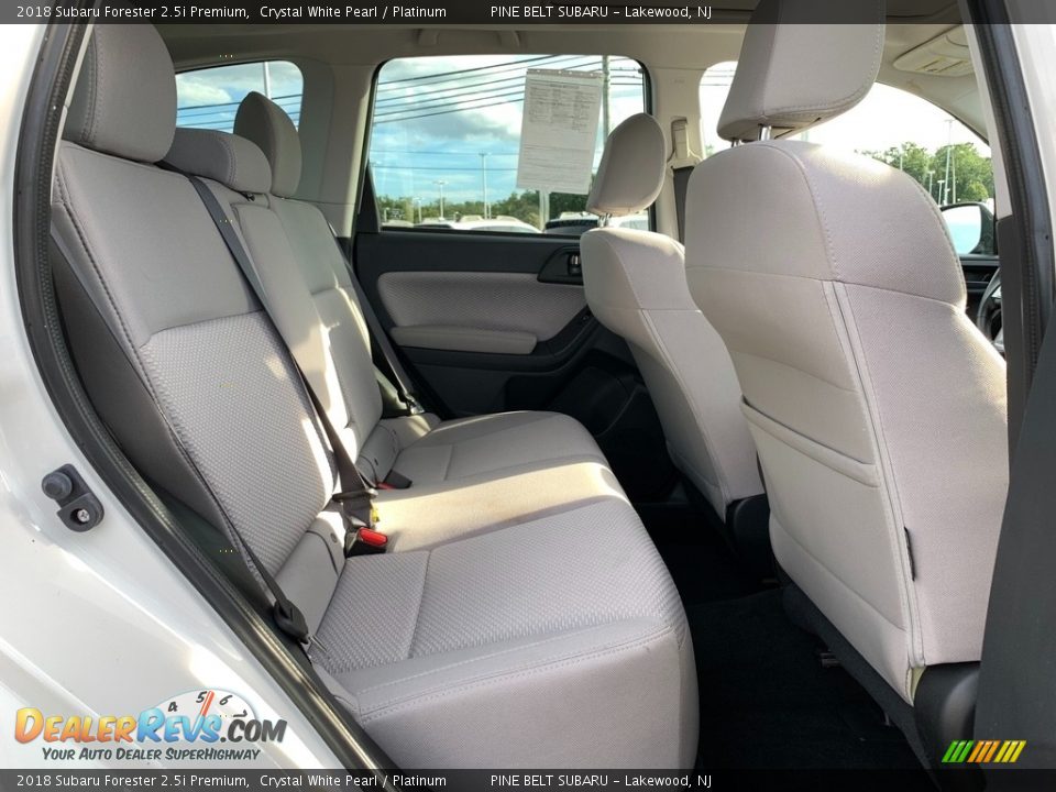 2018 Subaru Forester 2.5i Premium Crystal White Pearl / Platinum Photo #28