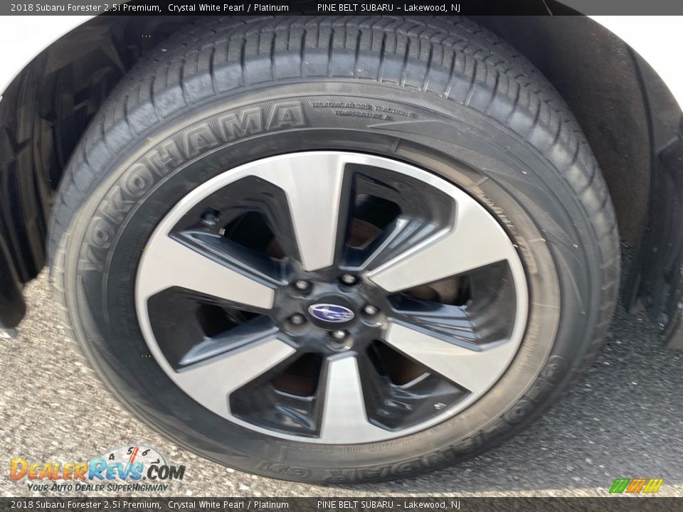 2018 Subaru Forester 2.5i Premium Crystal White Pearl / Platinum Photo #33