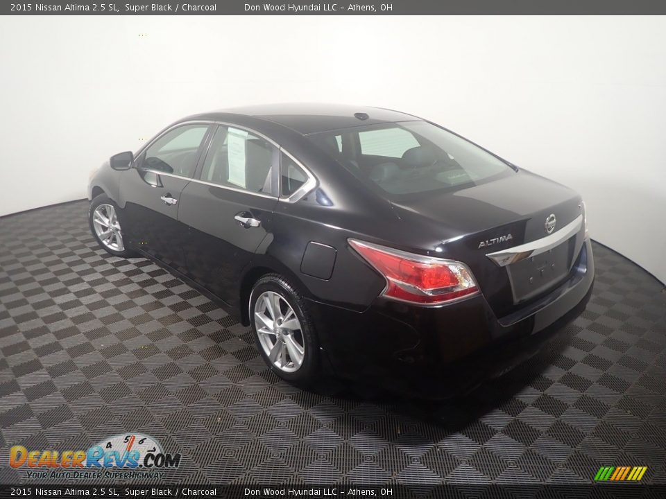 2015 Nissan Altima 2.5 SL Super Black / Charcoal Photo #14