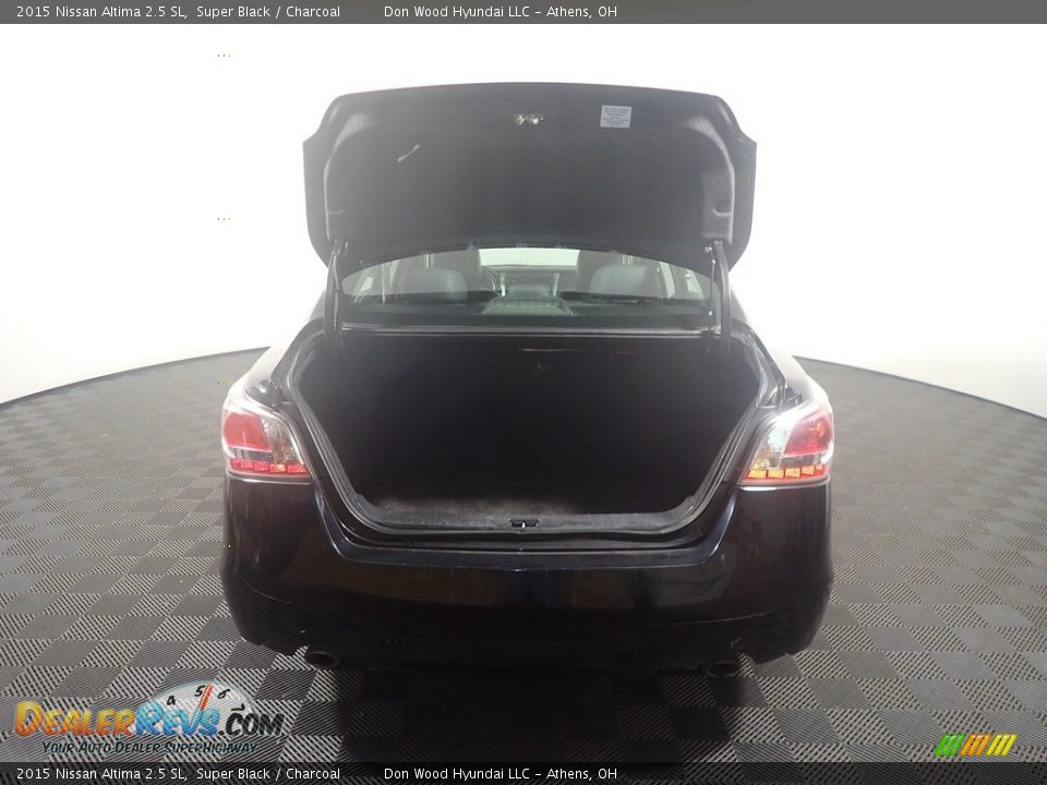 2015 Nissan Altima 2.5 SL Super Black / Charcoal Photo #16