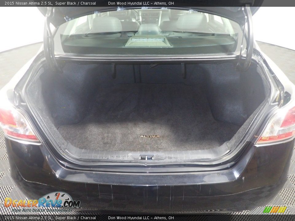2015 Nissan Altima 2.5 SL Super Black / Charcoal Photo #17