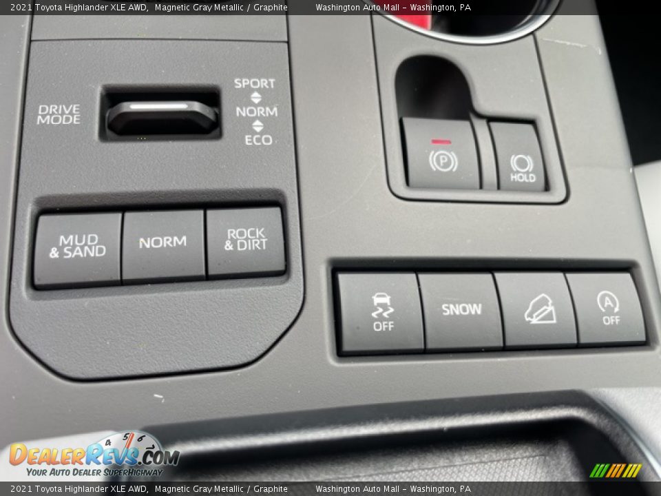 2021 Toyota Highlander XLE AWD Magnetic Gray Metallic / Graphite Photo #18