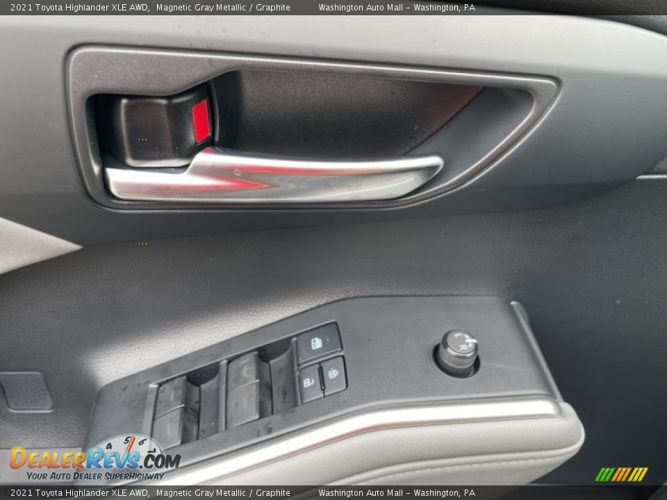 2021 Toyota Highlander XLE AWD Magnetic Gray Metallic / Graphite Photo #28