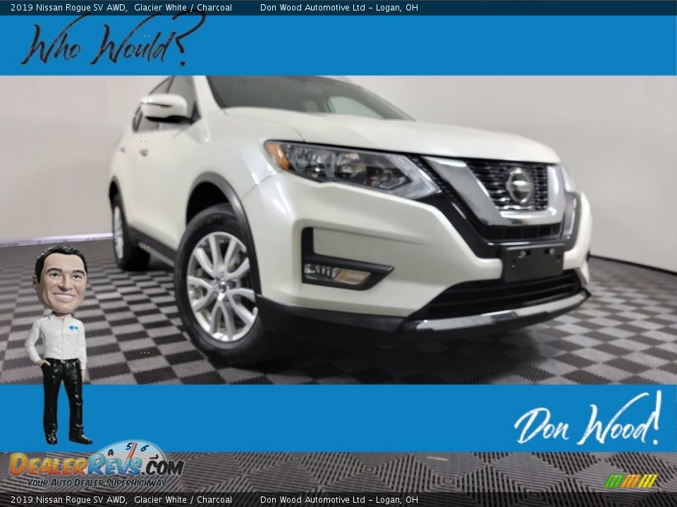 2019 Nissan Rogue SV AWD Glacier White / Charcoal Photo #1