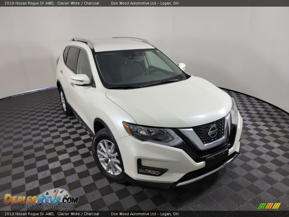 2019 Nissan Rogue SV AWD Glacier White / Charcoal Photo #3