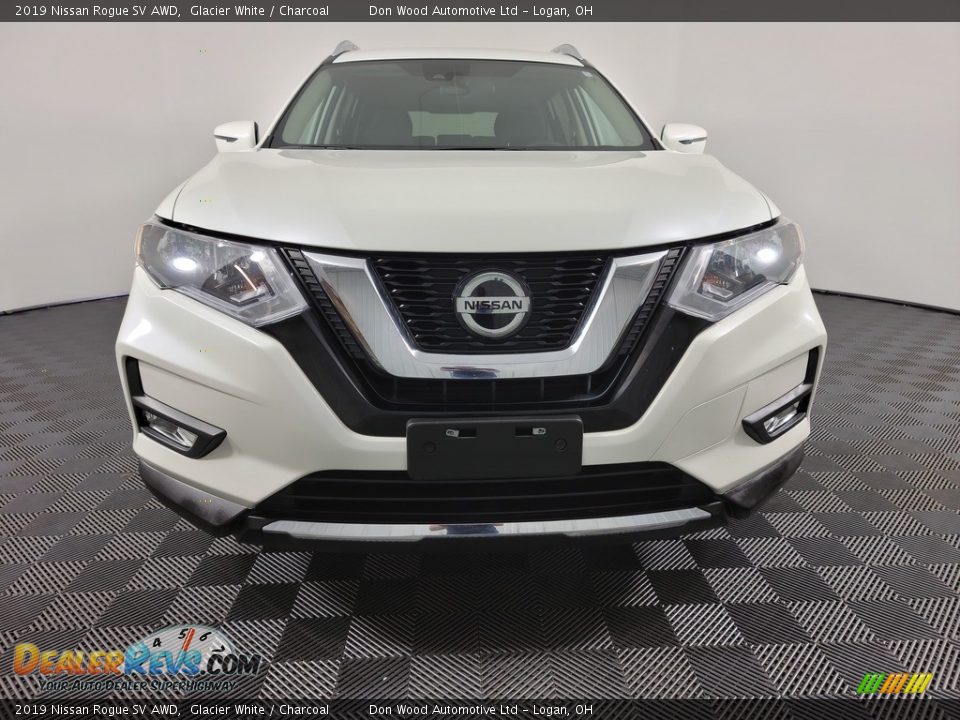 2019 Nissan Rogue SV AWD Glacier White / Charcoal Photo #4