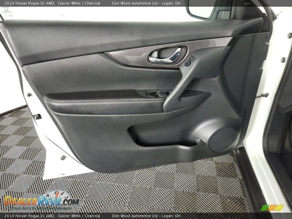 2019 Nissan Rogue SV AWD Glacier White / Charcoal Photo #14