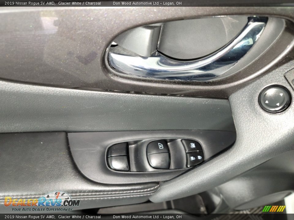 2019 Nissan Rogue SV AWD Glacier White / Charcoal Photo #15