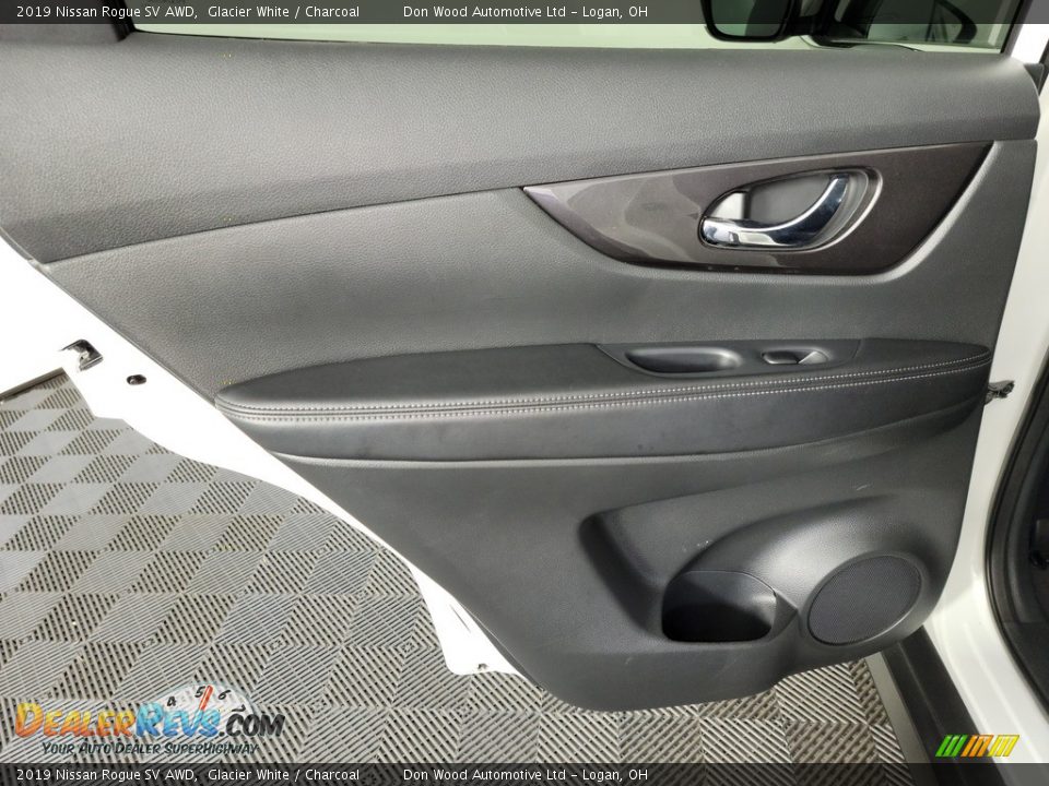 2019 Nissan Rogue SV AWD Glacier White / Charcoal Photo #25