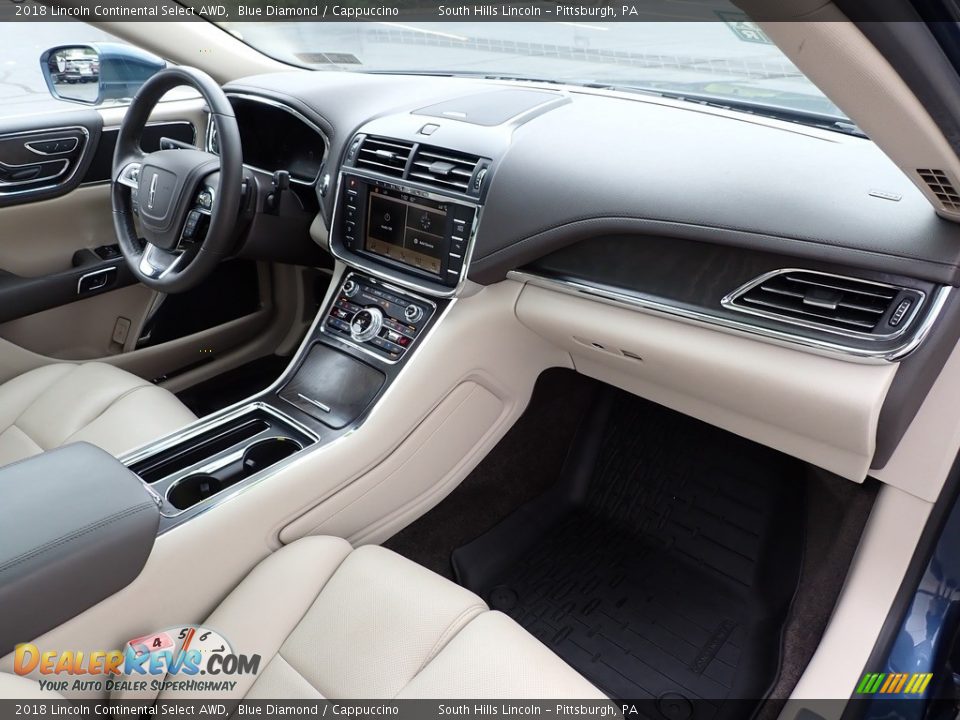 Dashboard of 2018 Lincoln Continental Select AWD Photo #12
