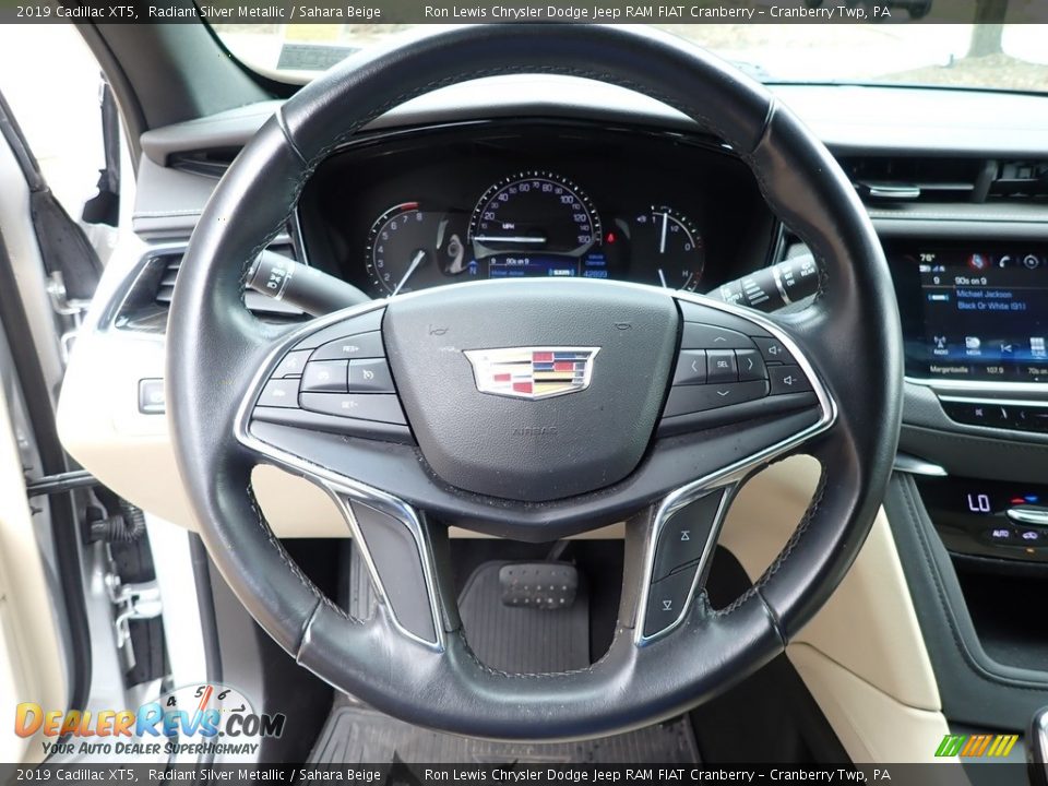 2019 Cadillac XT5  Steering Wheel Photo #16