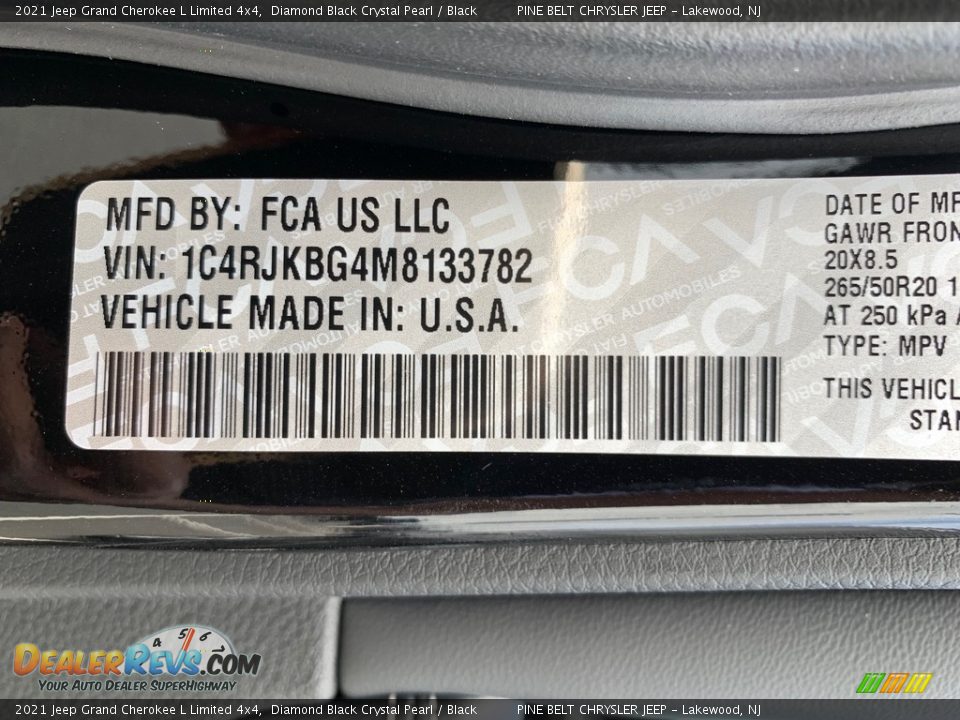 2021 Jeep Grand Cherokee L Limited 4x4 Diamond Black Crystal Pearl / Black Photo #15