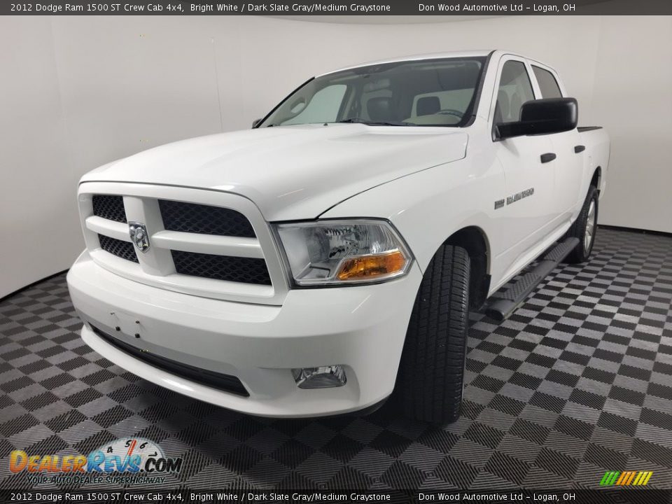 2012 Dodge Ram 1500 ST Crew Cab 4x4 Bright White / Dark Slate Gray/Medium Graystone Photo #4