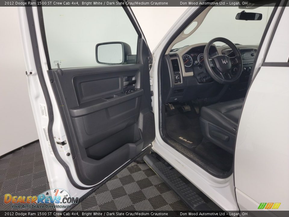 2012 Dodge Ram 1500 ST Crew Cab 4x4 Bright White / Dark Slate Gray/Medium Graystone Photo #12