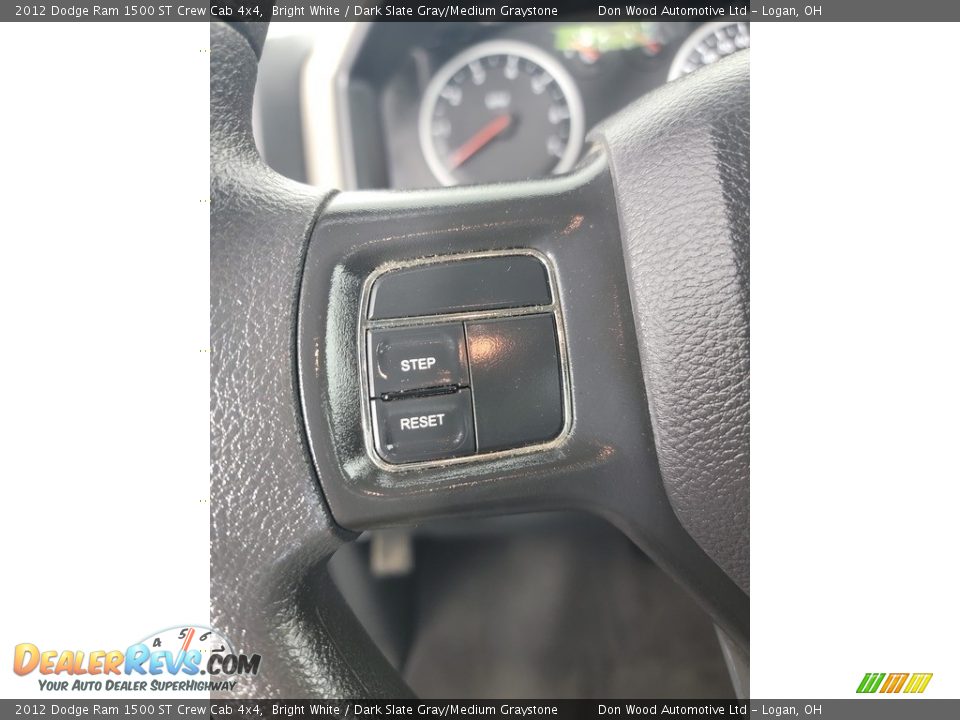 2012 Dodge Ram 1500 ST Crew Cab 4x4 Bright White / Dark Slate Gray/Medium Graystone Photo #18