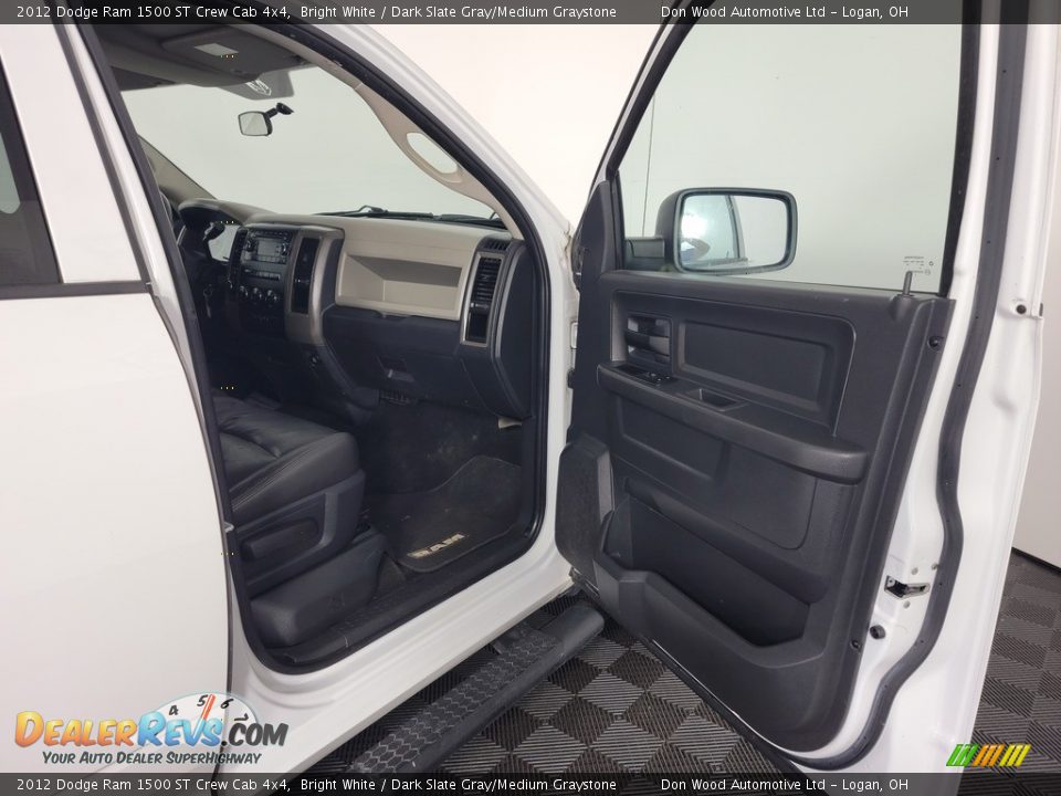 2012 Dodge Ram 1500 ST Crew Cab 4x4 Bright White / Dark Slate Gray/Medium Graystone Photo #25