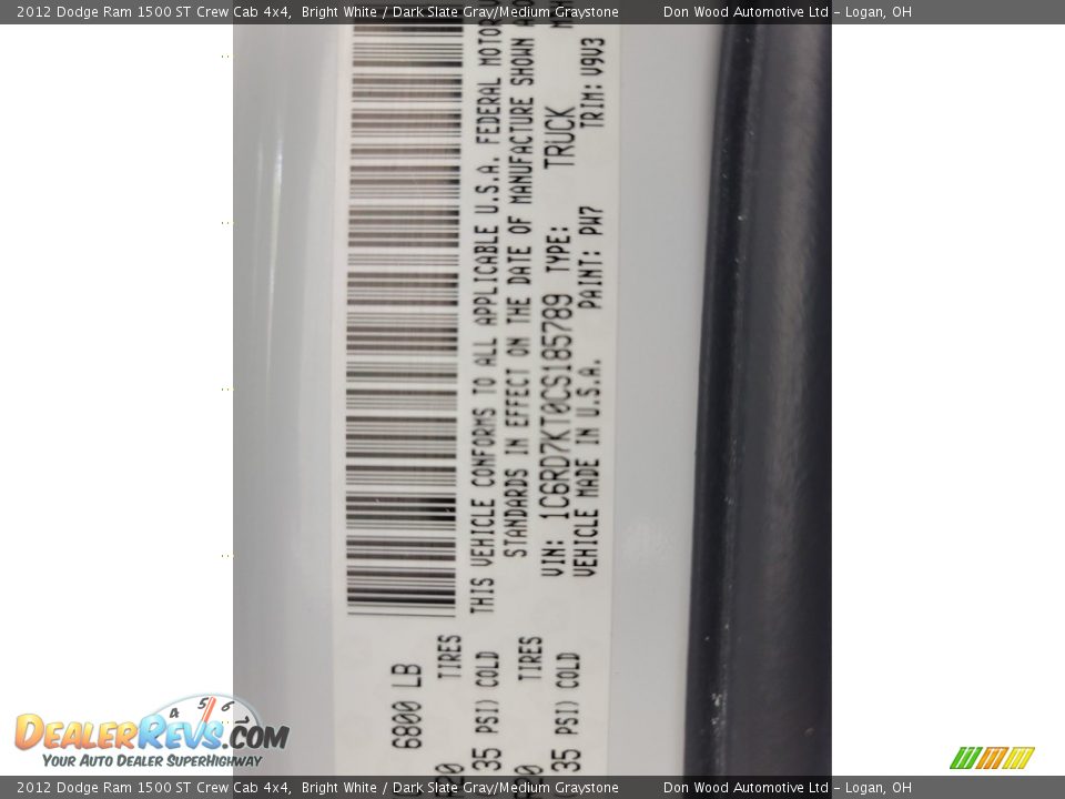 2012 Dodge Ram 1500 ST Crew Cab 4x4 Bright White / Dark Slate Gray/Medium Graystone Photo #31