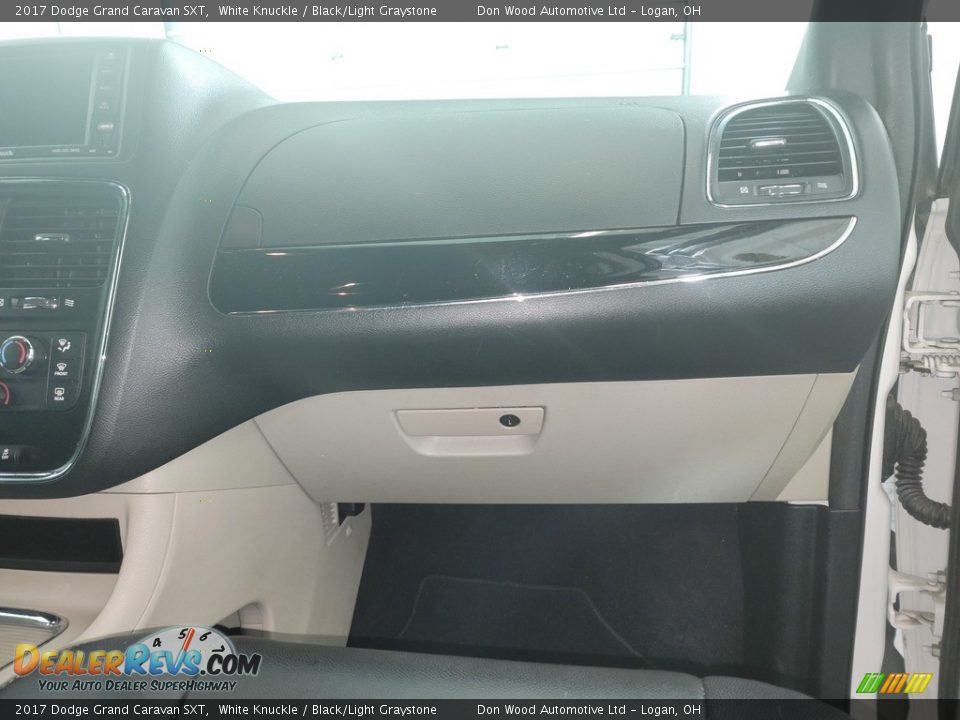 2017 Dodge Grand Caravan SXT White Knuckle / Black/Light Graystone Photo #28