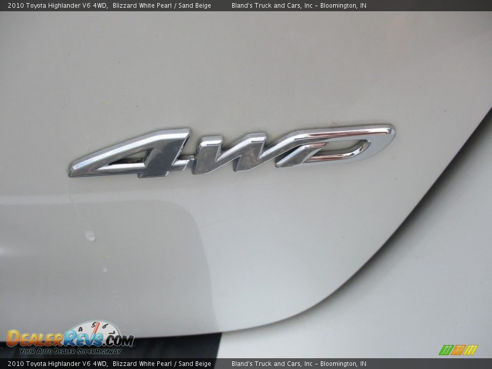 2010 Toyota Highlander V6 4WD Blizzard White Pearl / Sand Beige Photo #27