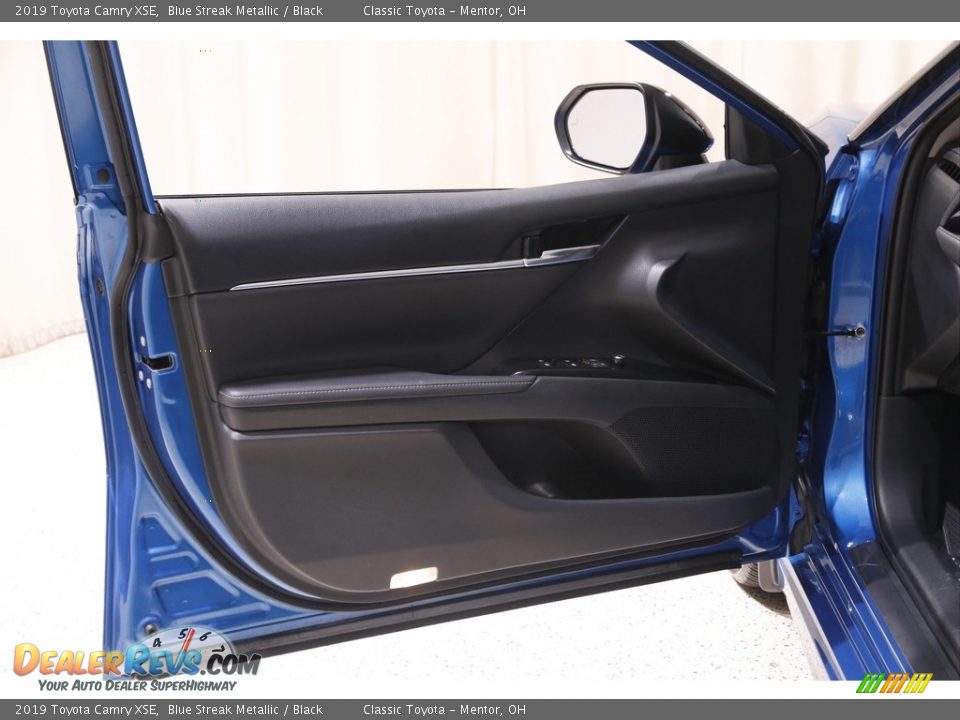 2019 Toyota Camry XSE Blue Streak Metallic / Black Photo #4