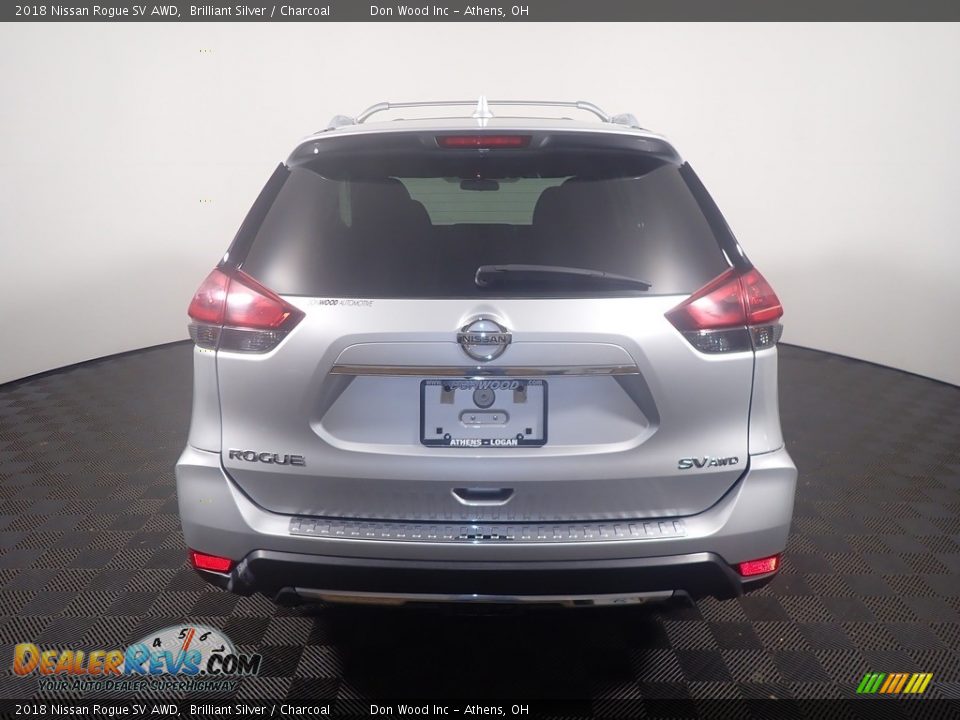 2018 Nissan Rogue SV AWD Brilliant Silver / Charcoal Photo #15