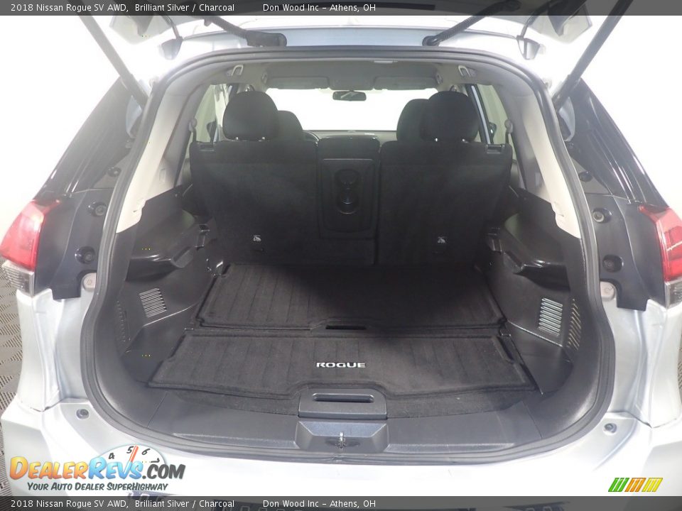 2018 Nissan Rogue SV AWD Brilliant Silver / Charcoal Photo #18