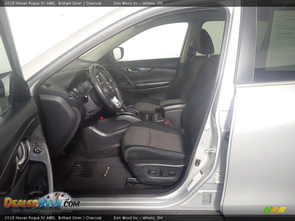 2018 Nissan Rogue SV AWD Brilliant Silver / Charcoal Photo #25
