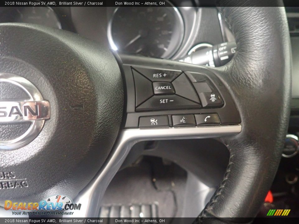 2018 Nissan Rogue SV AWD Brilliant Silver / Charcoal Photo #33
